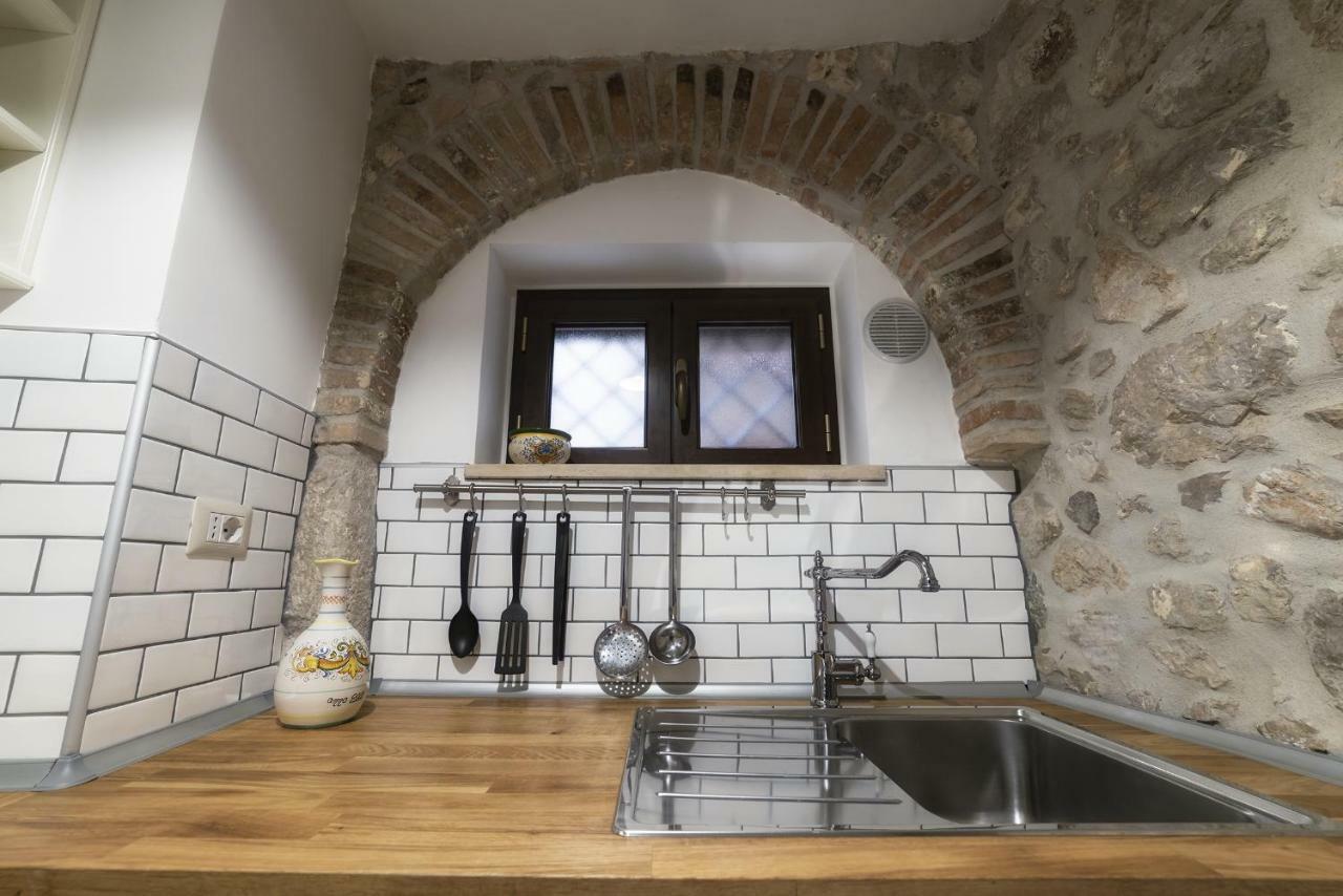 La Dimora Di Ares Formia Exterior foto
